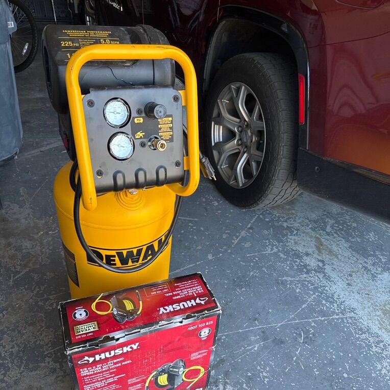 New DEWALT AIR COMPRESSOR