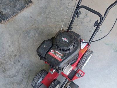 MTD Yard Machines 25B-550C029 148cc Gas Powered Walk-Behind Lawn Edger