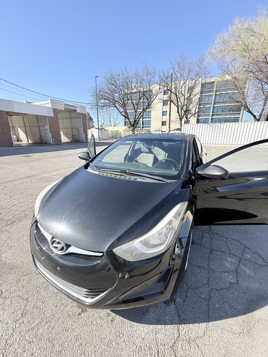 2016 Hyundai Elantra-Clean Title- 91k Miles -$7000