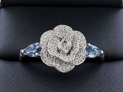 A fairytale-inspired treasure from the Enchanted Disney Fine Jewelry Collection