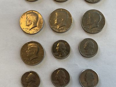 Kennedy Half Dollar and Washington Bicentennial Coin Lot (12 Coins)