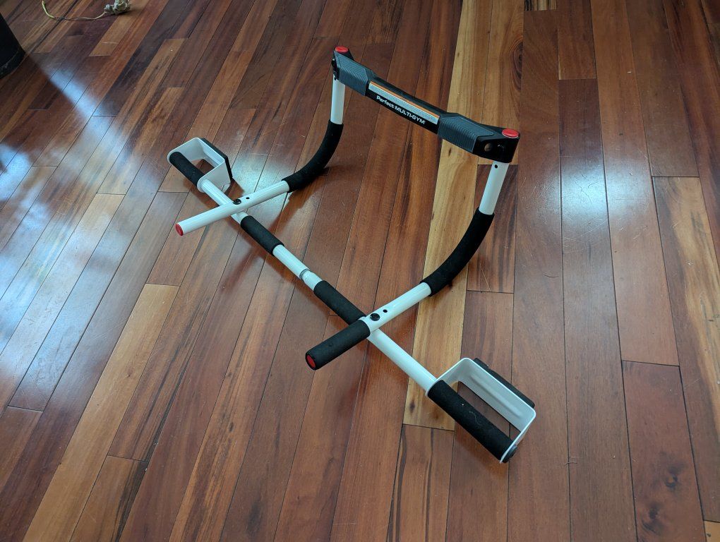 Pull up bar