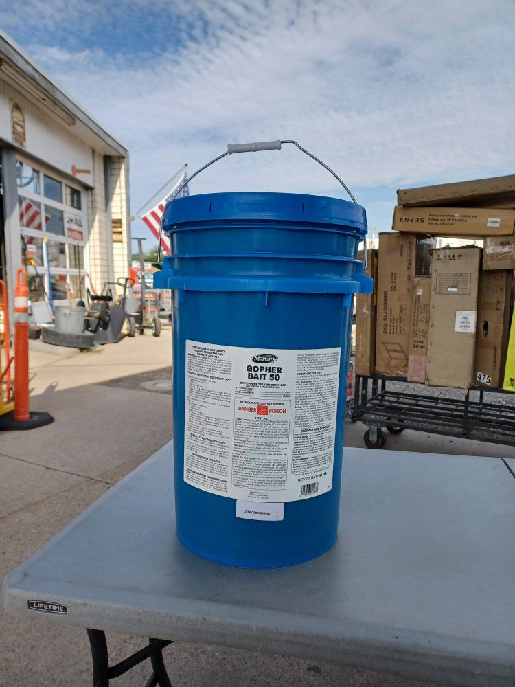 Martin's Gopher Bait 50 Strychnine Treated Grain Bait Bucket 45 lbs