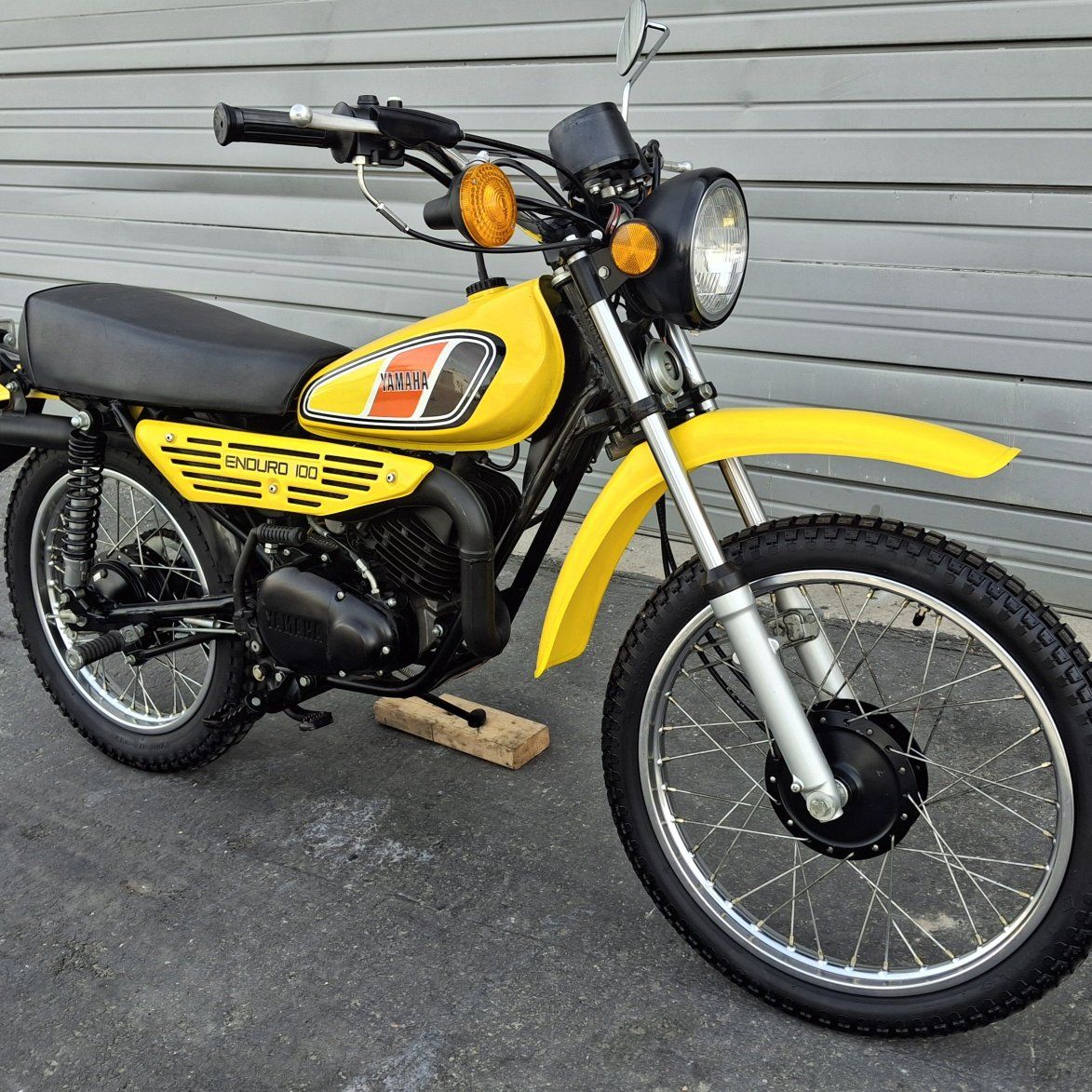 Like New 1977 Yamaha Enduro 100 (only 237 miles)