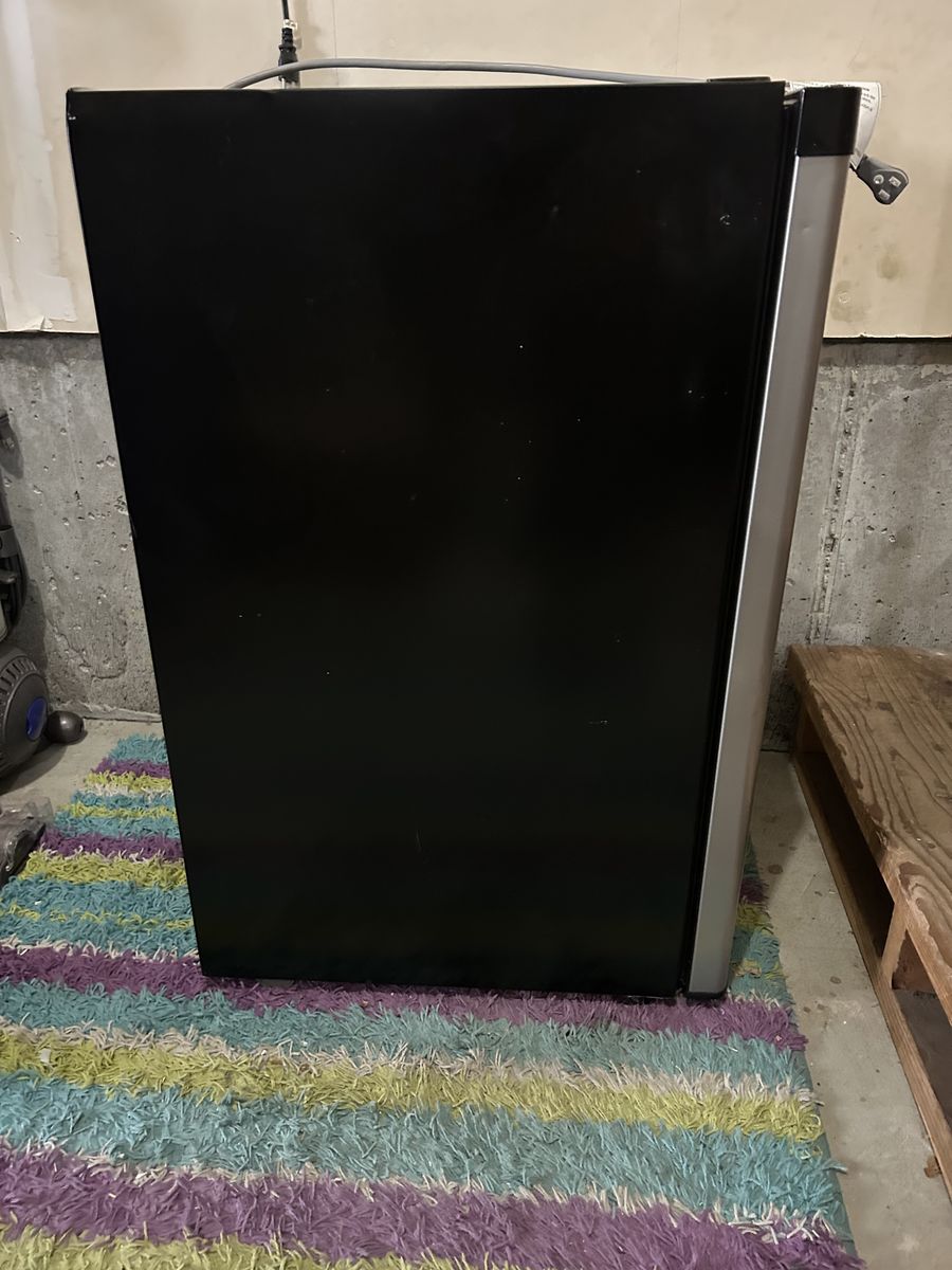 Main image 4
