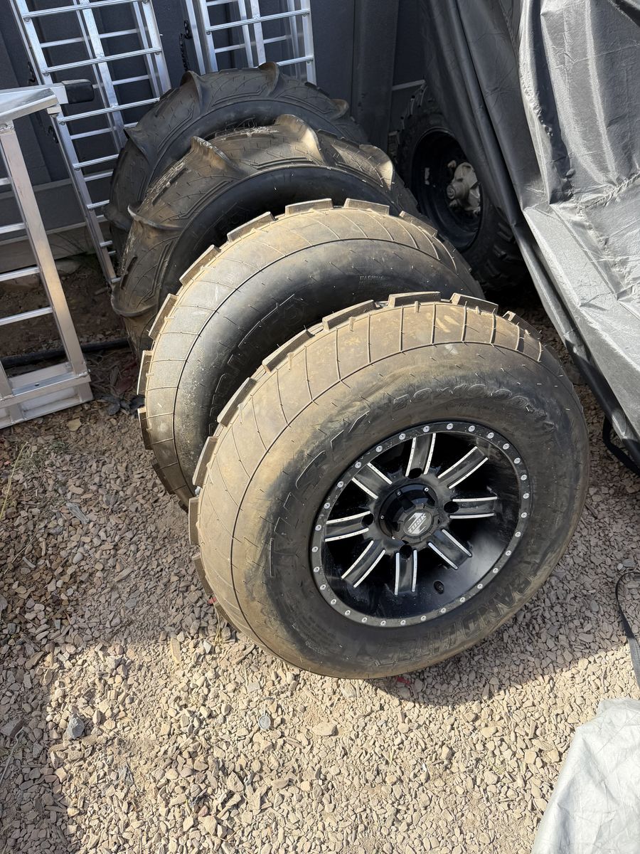 Front and Rear Sand Tire Set Sand Lite on Tusk Cascade for SXS Front 28x 10 -14 Ribbed. Rear 28x12-13 Paddle.