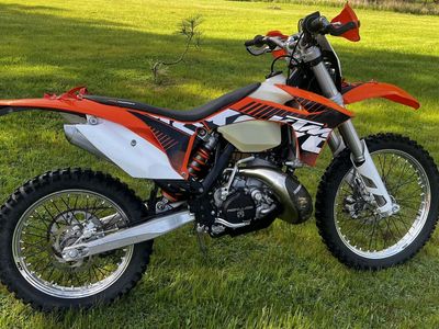 2013 KTM 200 XC-W $4,700