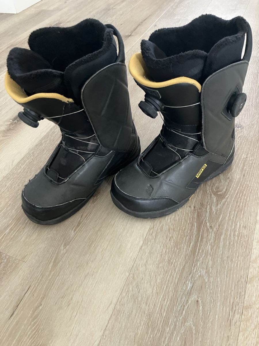 K2 Maysis Snowboard boots Men's size 9