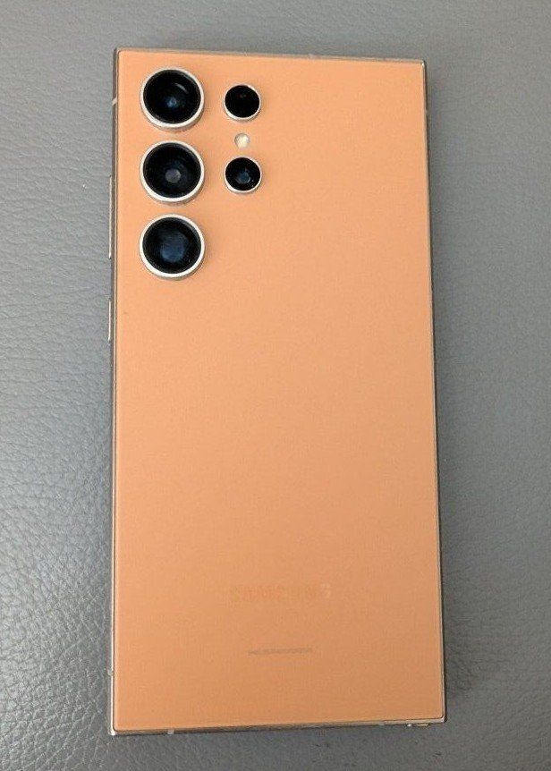 Samsung Galaxy S24 Ultra 5G (Unlocked) 512GB - Orange with Magnetic Kickstand Case