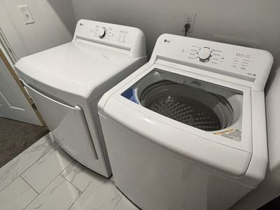 LG Top Load Washer and Matching Dryer Set in White