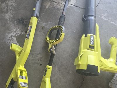 Ryobi 18V ONE+ Cordless Blower, String Trimmer & Edger Kit