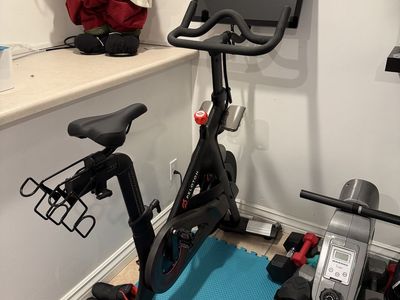 Peloton Bike. Great condition.