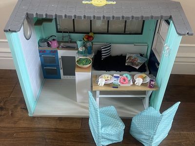 Our Generation Seaside Beach House for 18 Inch Dolls