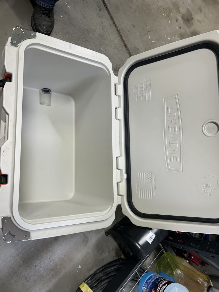 LIFETIME 65 qt cooler, leveling blocks