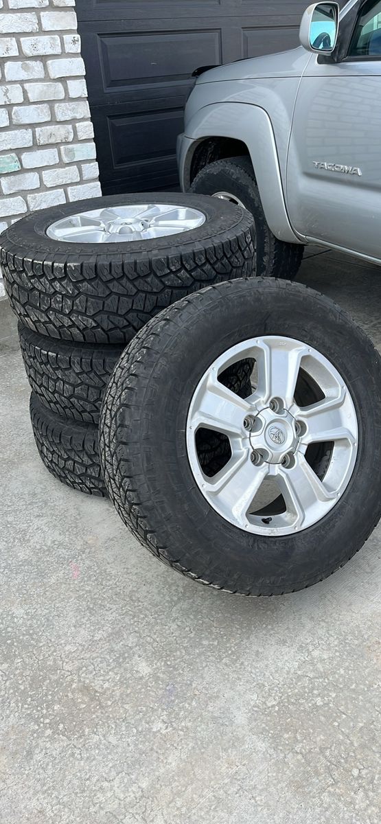275/65/18 Tires