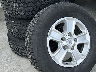 275/65/18 Tires