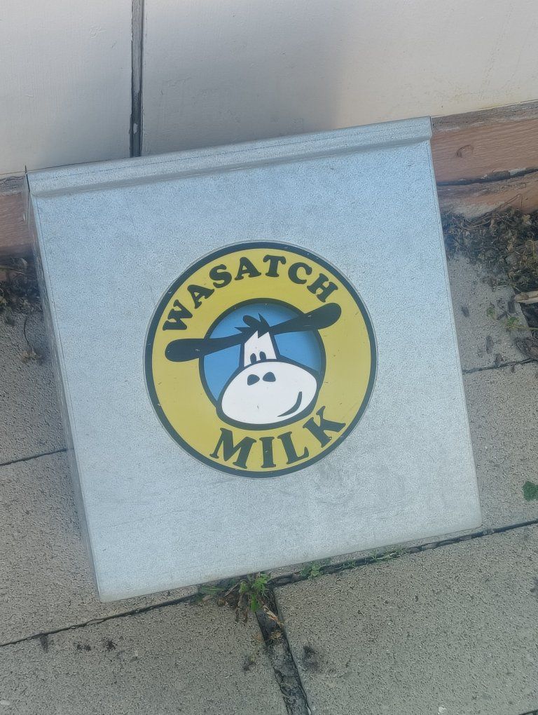 vintage Utah Wasatch milk front porch box