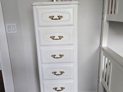 Dressers, Nightstand, Bedding, Lamps and Flowers