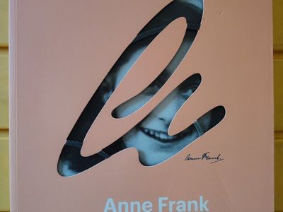 New Anne Frank The Exhibition Annex Re-creation Center for Jewish History