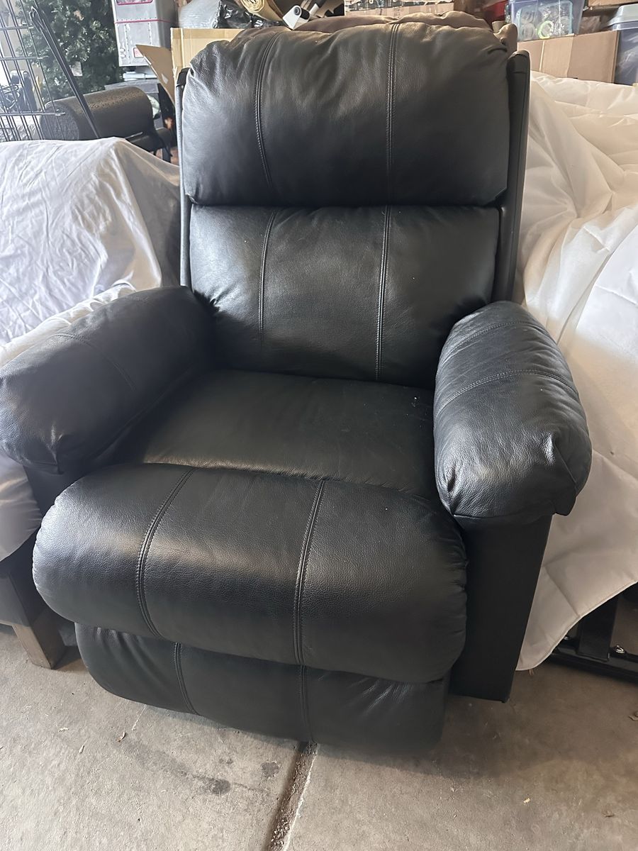 Black Rocking Chair