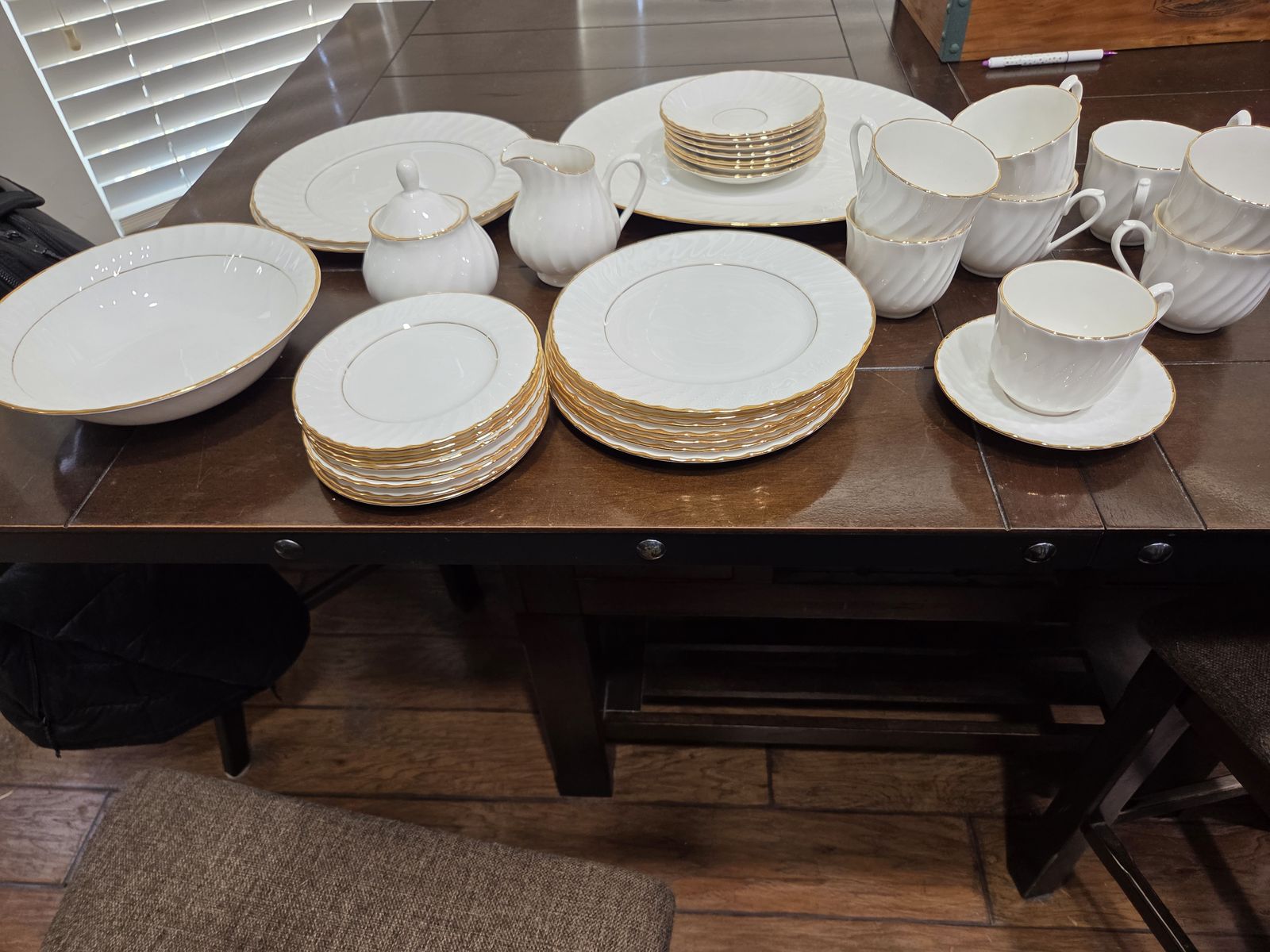 Towle Fine Bone China Cascade Gold Dinnerware Set - Service for 8, Made in India Not a complete set
