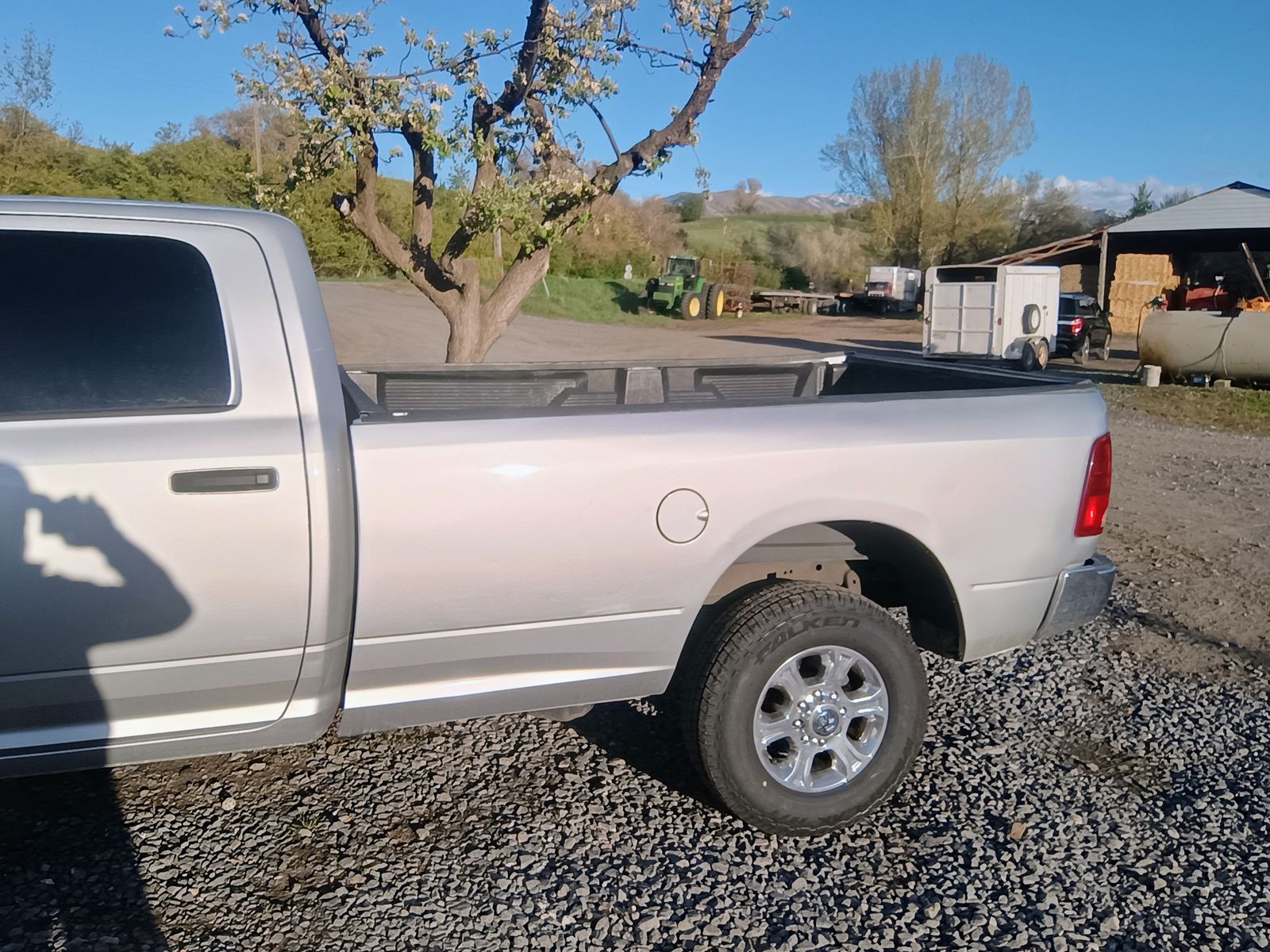 2016 Ram 2500 Long Bed, Pickup Bed, Bumper, and Hitch (Silver)
