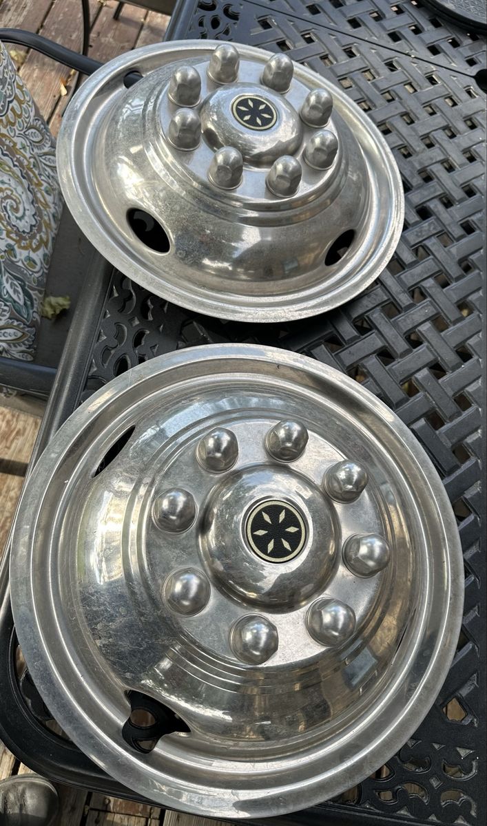 Main image 3