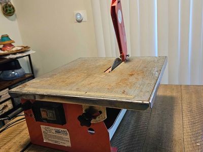 Wet Tile Saw - Chicago brand