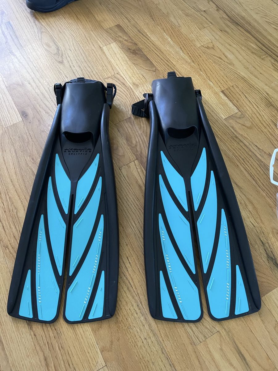 Scuba shoes and fins