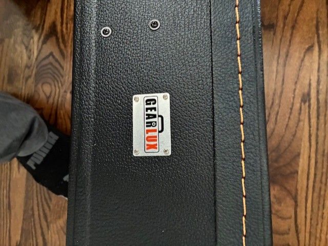 Main image 7