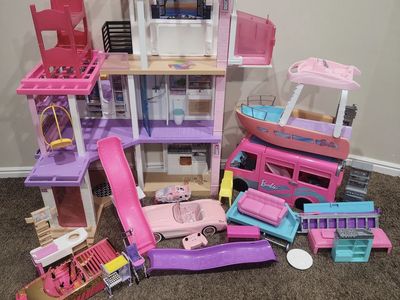 HUGE BARBIE LOT OF FUN STUFF DREAM HOUSE BOAT CAMPER REMOTE CONTROL CAR NICE CONDITION!