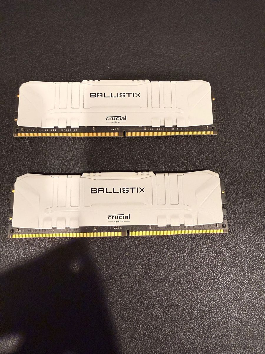 Crucial Ballistix 32GB Ram (2x16gb) - DDR4-2666 w/XMP