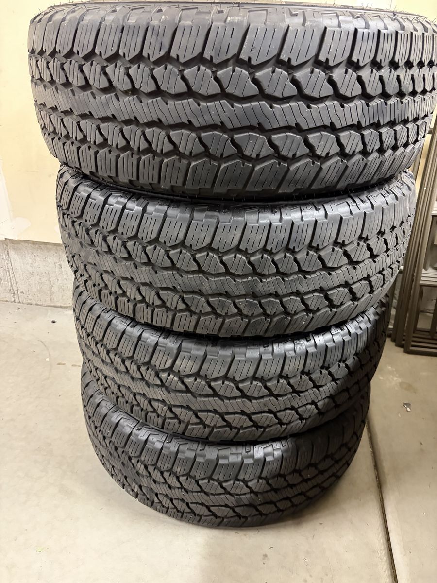 265/60R16 ATs