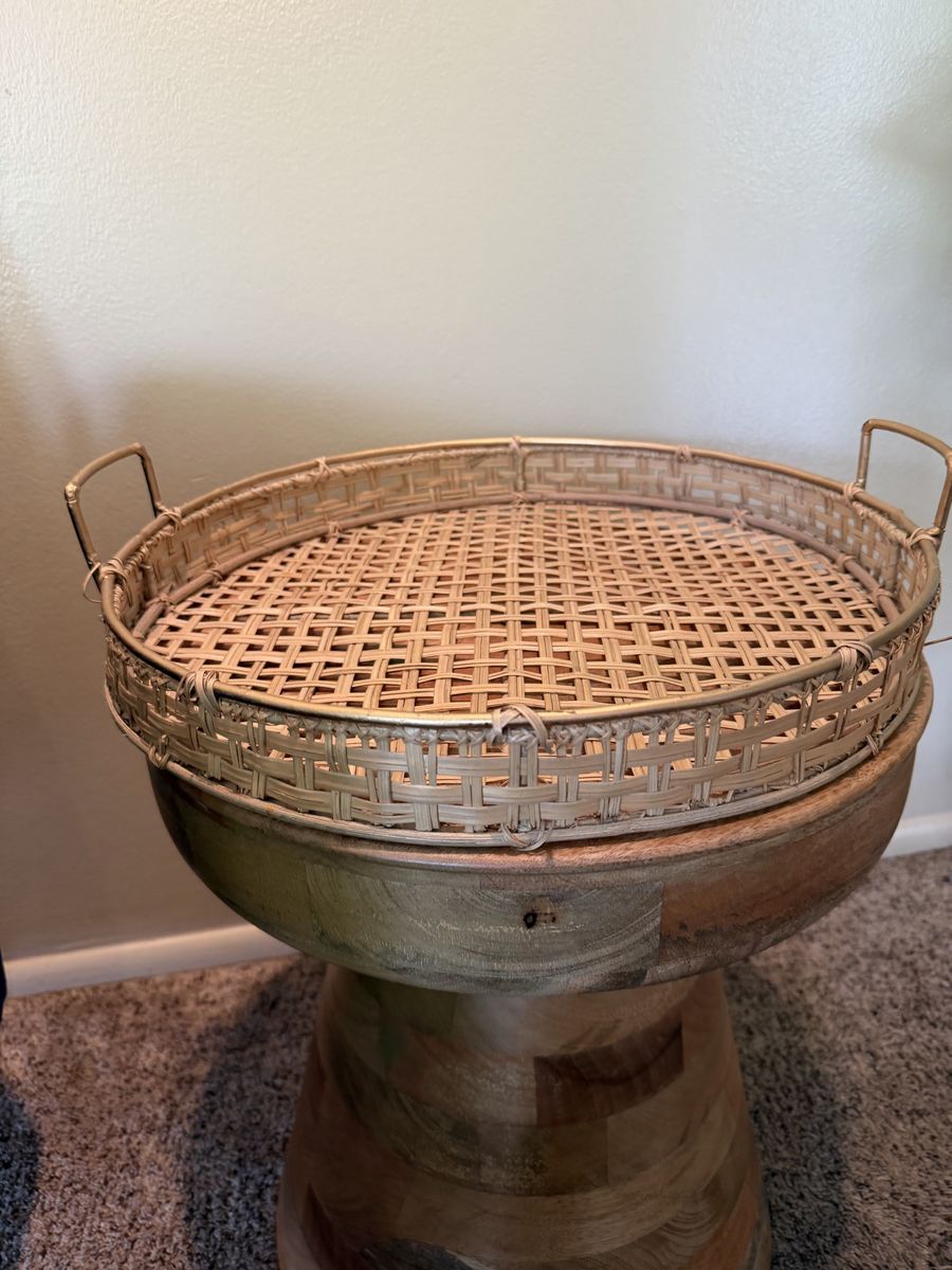 Rattan serving tray