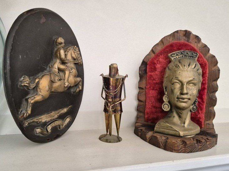 Main image 3