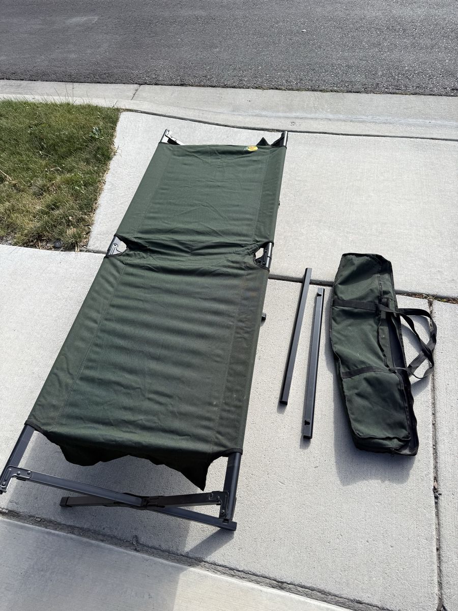 Camping Cot Portable Folding Sleeping Bed with Carry Bag - Olive Green