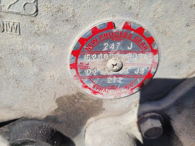 New Process Gear 247 J Transfer Case - NVG Part 46225, Ratio 2.72 - P52105905AB