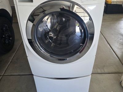 Maytag 4000 Series Front Load Washer with Pedestal Drawer - White 4.5 cu ft , $100 obo