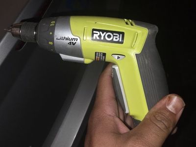Ryobi 4V Lithium-Ion Cordless Screwdriver Model HP41L