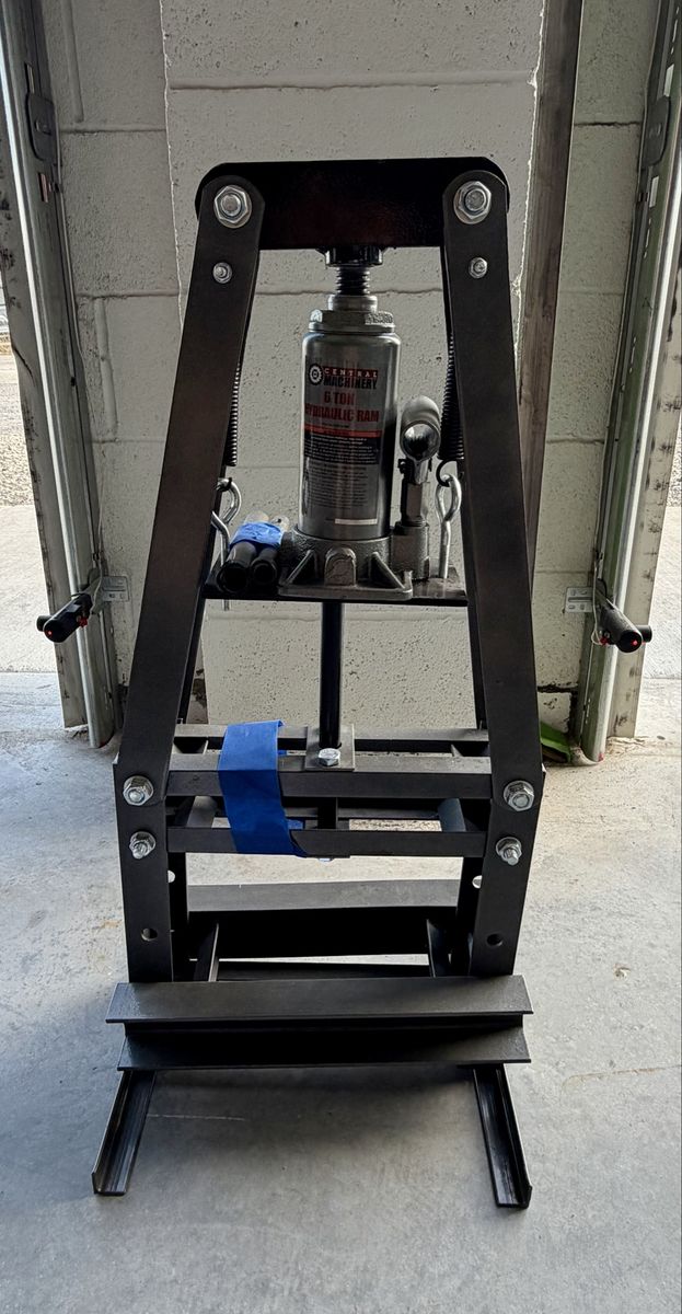 Central Machinery 6-Ton A-Frame Bench Shop Press