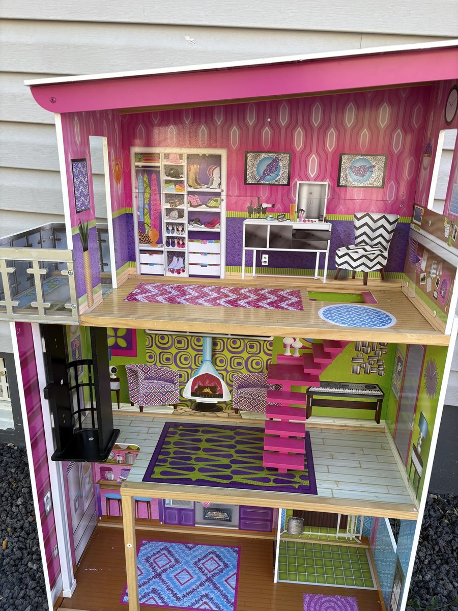 Barbie house