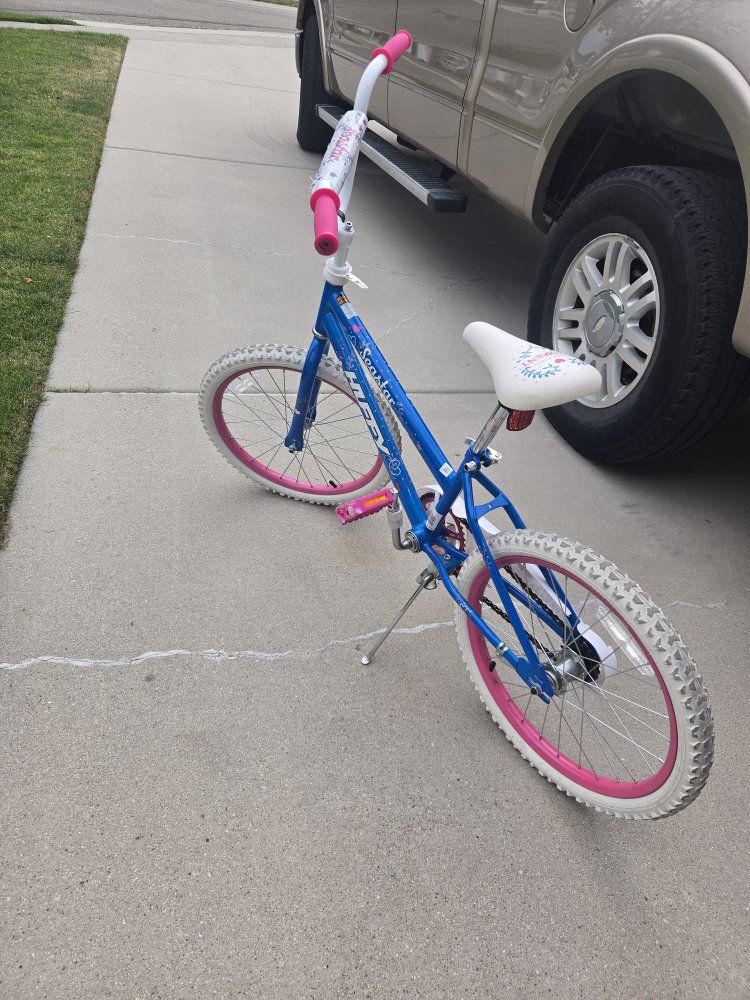 Huffy Seastar Kids' Bike - Blue & Pink