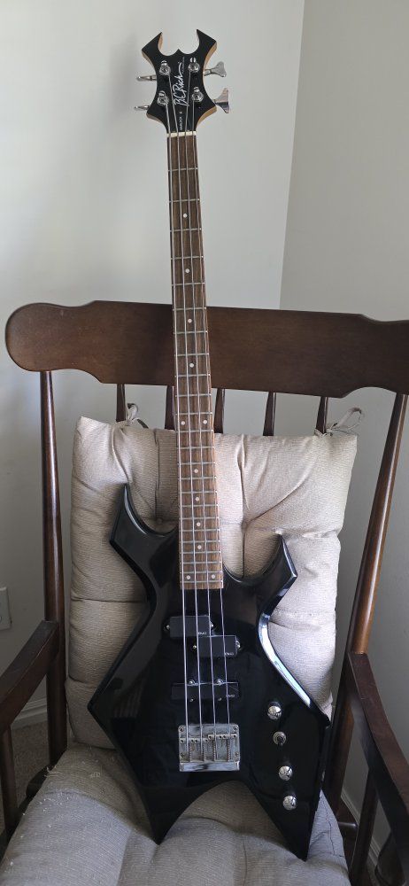 BC Rich warlock platinum bass