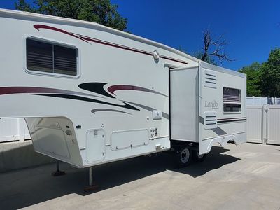 2003 Keystone Laredo M-25 RL 5th Wheel Trailer - Clean & Well-Maintained RV