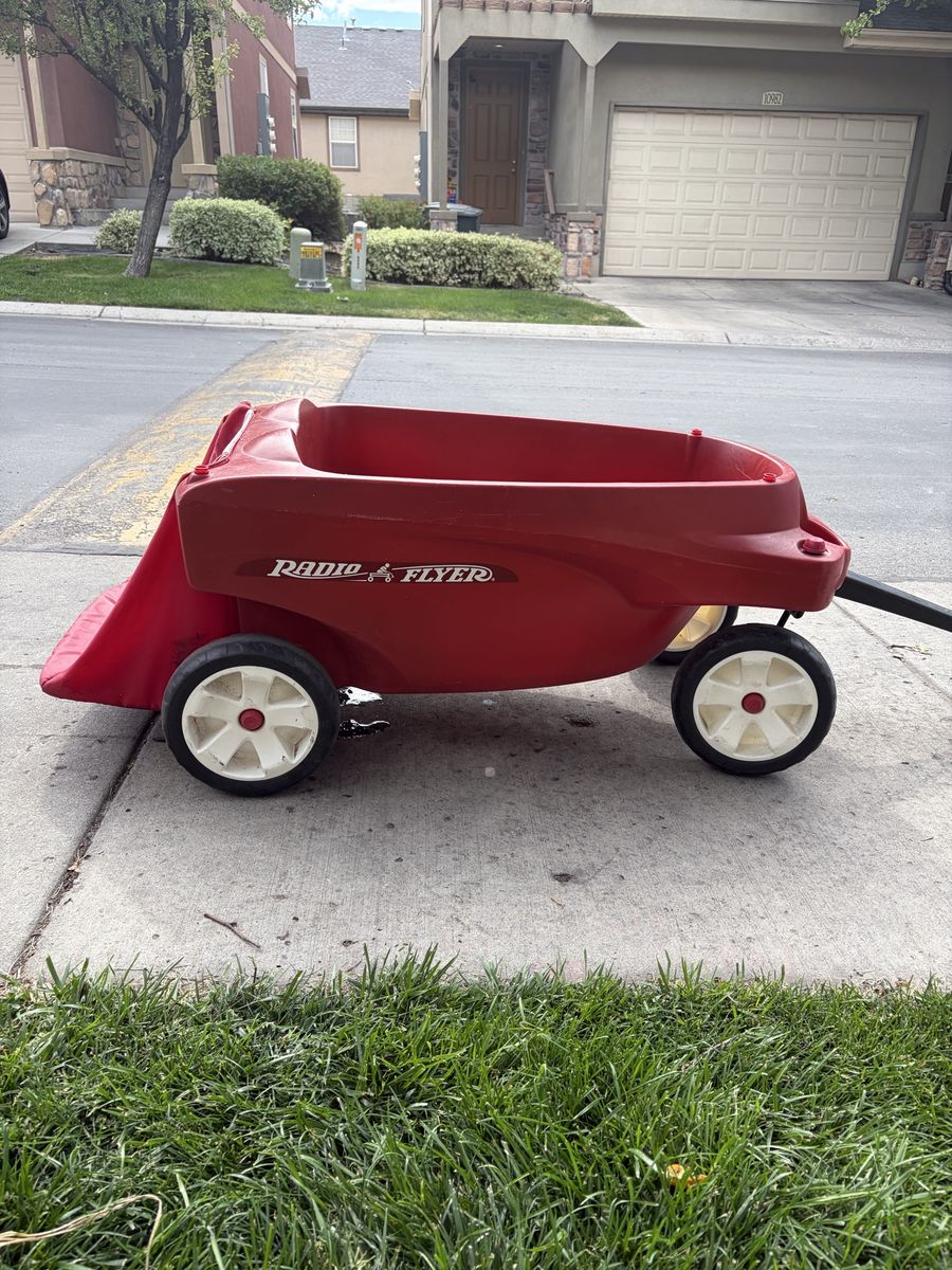 Radio Flyer Wagon