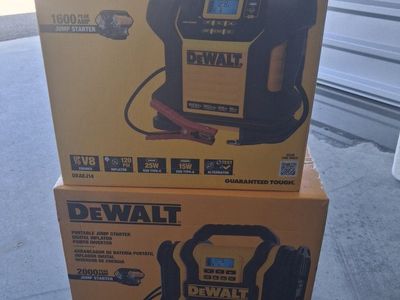 1600 & 2000-Peak Amp Portable Jump Starter