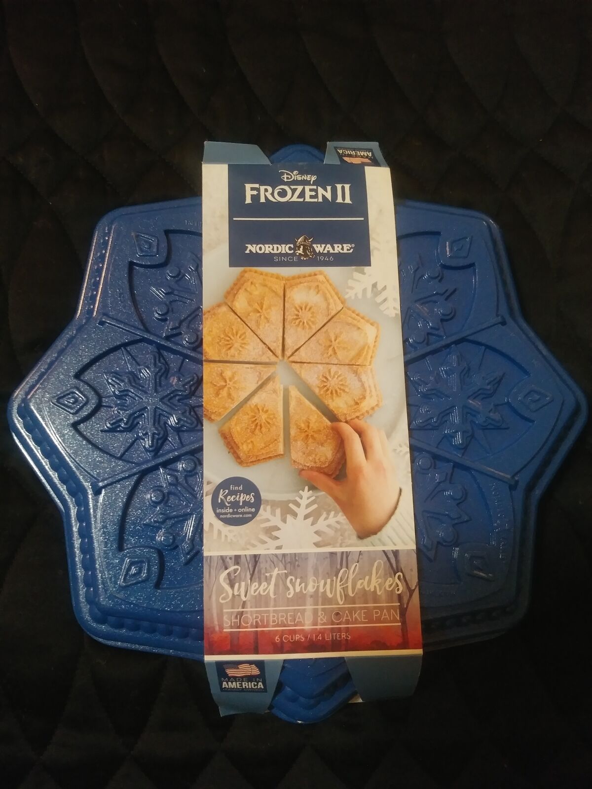 Bake ware, snowflake New