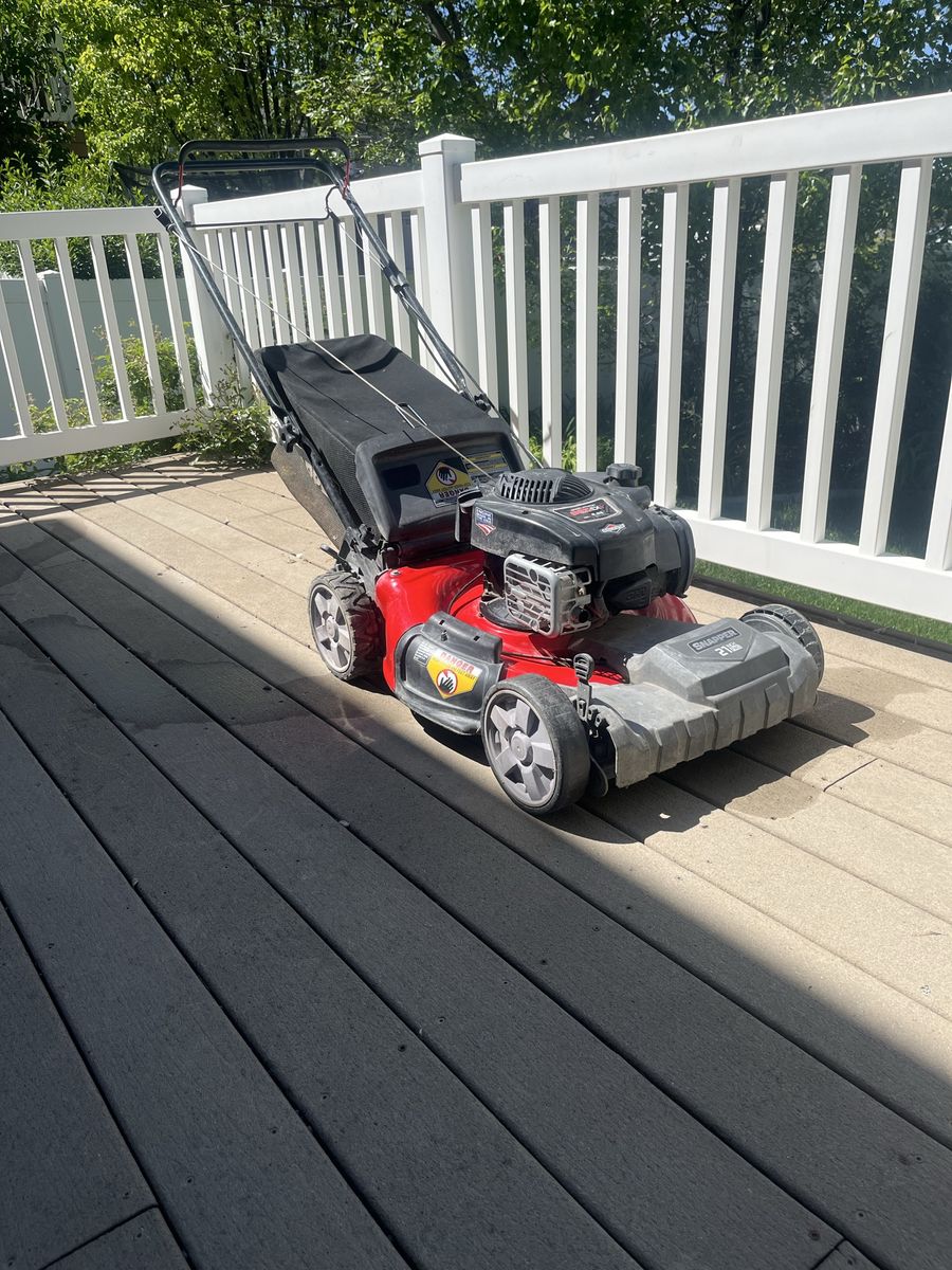 Snapper SP80 Self-Propelled Gas Lawn Mower with Bagger - Red, Briggs & Stratton Engine