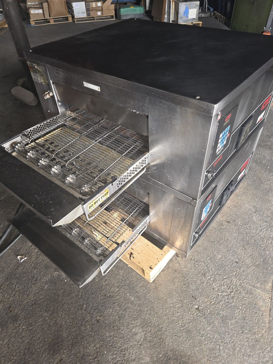 Main image 6