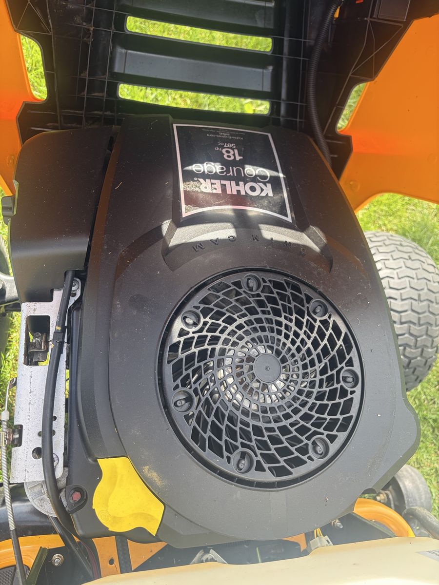 Cub, Cadet, Riding Lawnmower